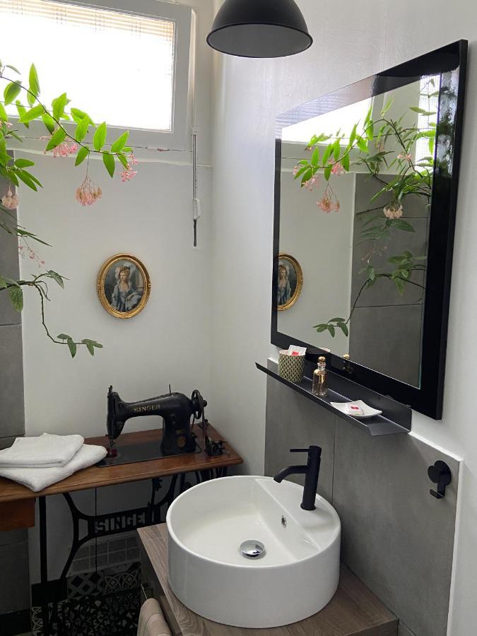 Guest house La Bulle Dans Le Palmier *